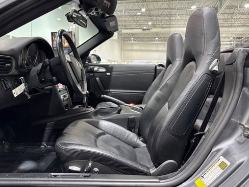 Used 2006 Porsche 911 Carrera 4 AWD/4WD image 51