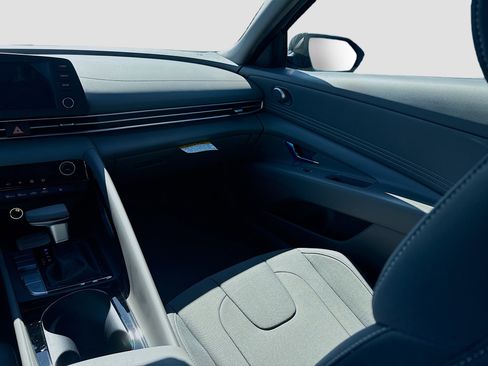 New 2026 Hyundai Elantra SEL Sport image 16