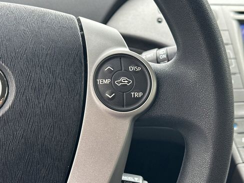 Used 2015 Toyota Prius Two image 30