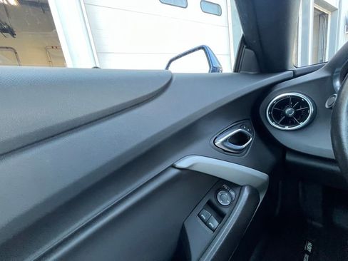 Used 2020 Chevrolet Camaro LT RWD image 17
