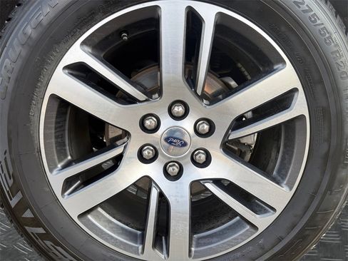 Used 2024 Ford Expedition Limited image 20