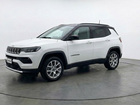 Used 2025 Jeep Compass Limited AWD/4WD image 3