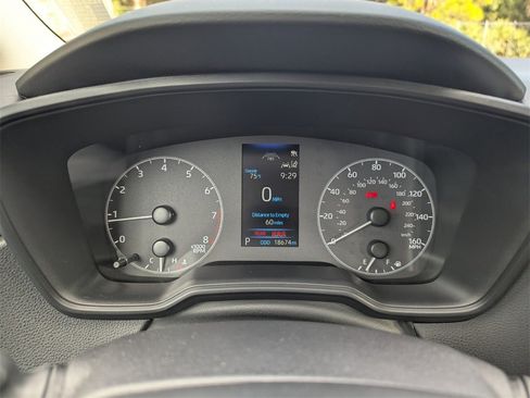 Certified 2024 Toyota Corolla LE image 31