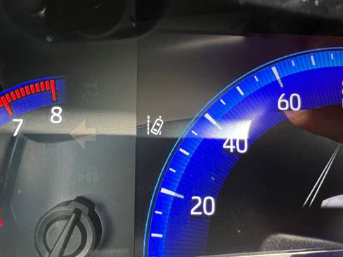 Used 2020 Toyota Corolla XSE image 35