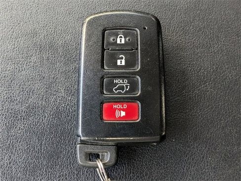 Used 2018 Toyota RAV4 Limited image 40