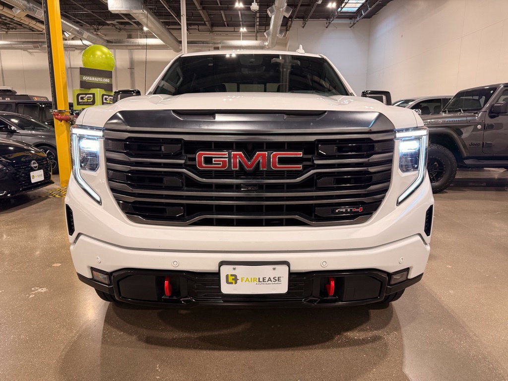 Used 2024 GMC Sierra 1500 AT4 w/ Technology Package AWD/4WD image 2