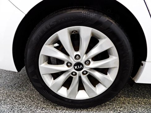 Used 2016 Kia Optima EX w/ Option Group 040 FWD image 21