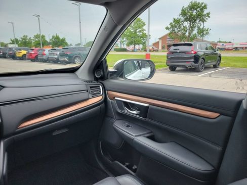 Used 2021 Honda CR-V Touring image 10