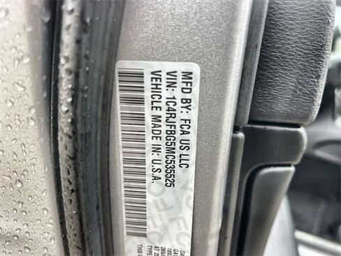 Used 2021 Jeep Grand Cherokee Limited image 22