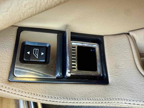 Used 1988 Jaguar XJ6 image 89