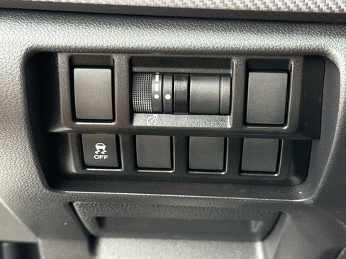 Used 2023 Subaru Impreza 2.0i Sport image 40