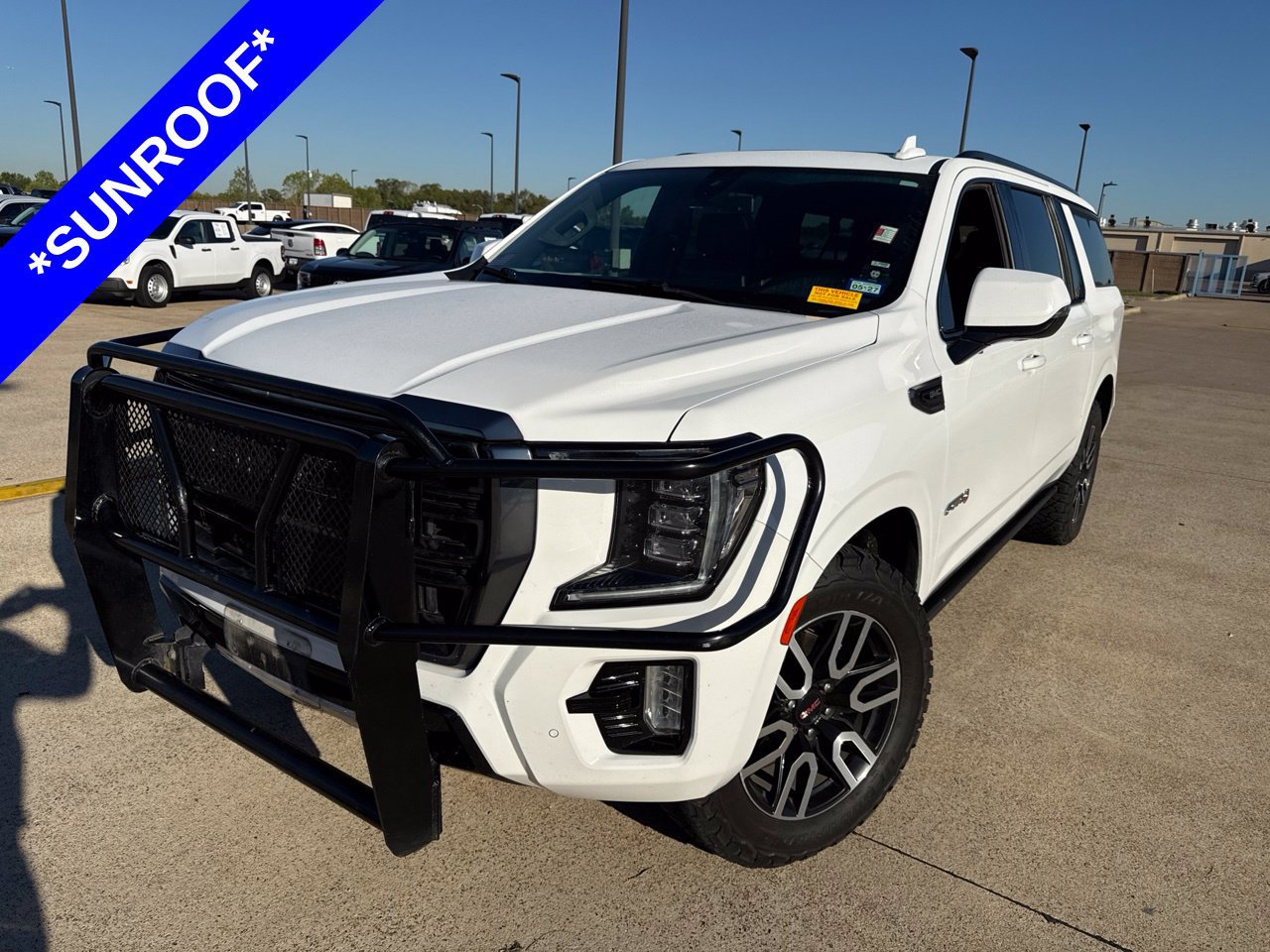 Used 2022 GMC Yukon XL AT4 w/ Max Trailering Package AWD/4WD image 1