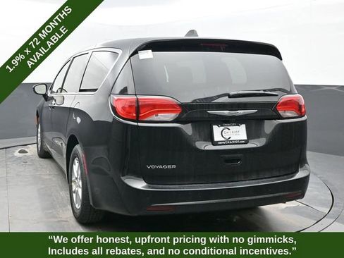 New 2026 Chrysler Voyager LX image 4