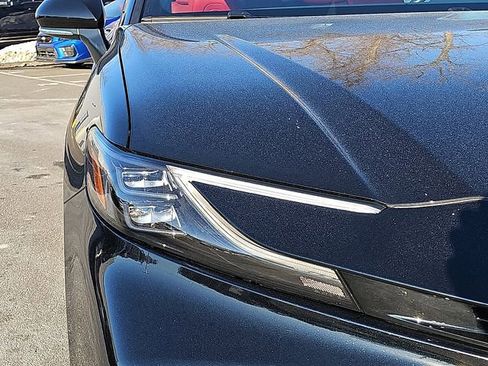 Used 2025 Toyota Camry XSE image 9