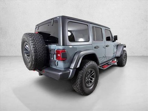 Used 2024 Jeep Wrangler Unlimited Rubicon w/ XTREMEE 35" Tire Package AWD/4WD image 4