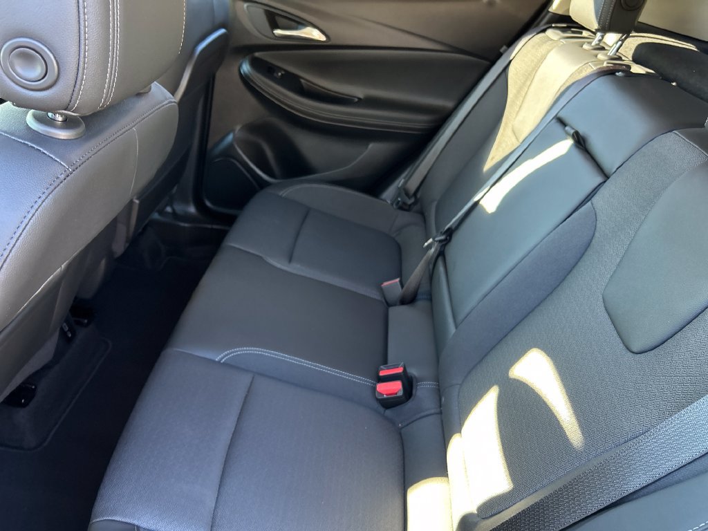 Used 2023 Buick Encore GX Select w/ Sport Touring Package FWD image 11