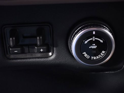 New 2026 Lincoln Navigator Black Label AWD/4WD image 30