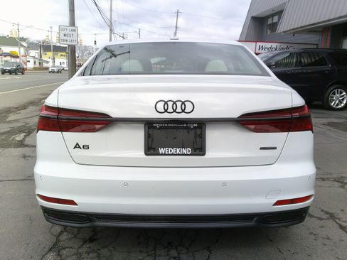 Used 2023 Audi A6 2.0T Premium w/ Convenience Package image 4