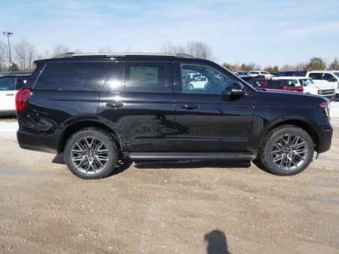 New 2026 Ford Expedition Platinum w/ Stealth Appearance Package image 3