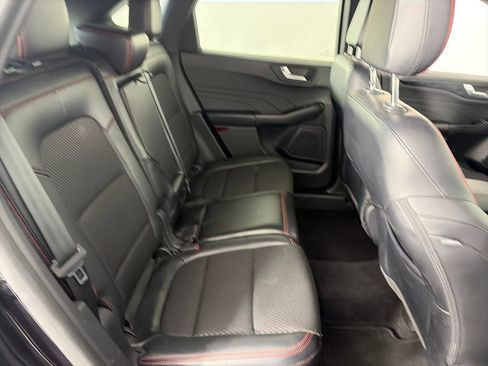 Used 2025 Ford Escape ST-Line Select AWD/4WD image 29