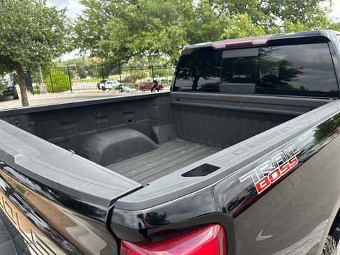 Used 2020 Chevrolet Silverado 1500 LT Trail Boss AWD/4WD image 39