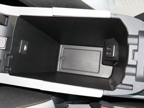 Used 2020 GMC Terrain SLE w/ Driver Convenience Package image 27