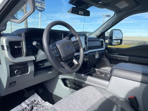 New 2026 Ford F250 XLT w/ XLT Premium Package image 9