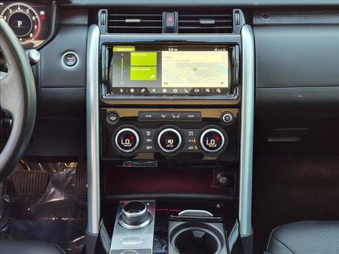 Used 2020 Land Rover Discovery HSE Luxury AWD/4WD image 11