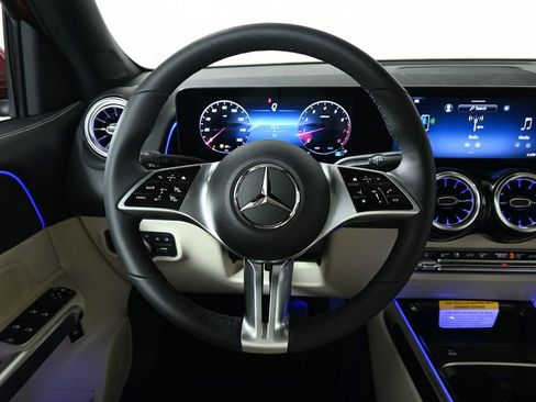 New 2026 Mercedes-Benz GLB 250 4MATIC image 14
