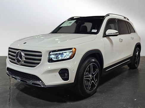 New 2026 Mercedes-Benz GLB 250 4MATIC image 7