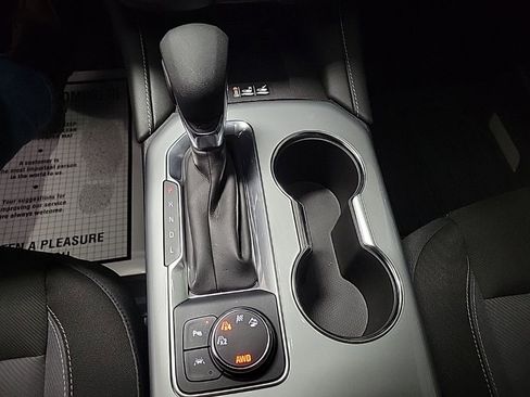 Used 2024 Chevrolet Blazer LT w/ Convenience Package image 11