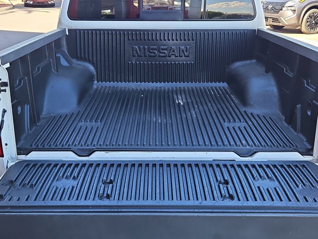 Used 2018 Nissan Frontier SV AWD/4WD image 6