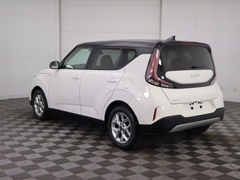 Used 2023 Kia Soul S image 7
