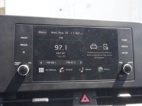 Used 2024 Kia Sportage LX AWD/4WD image 42