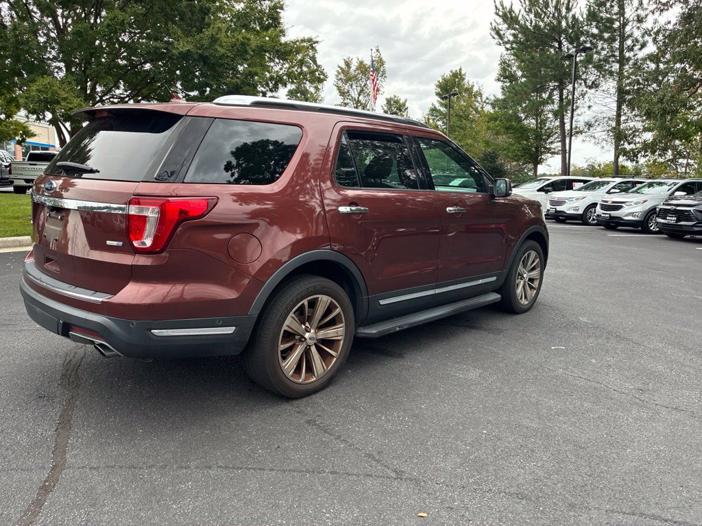 Used 2018 Ford Explorer Limited w/ Equipment Group 301A AWD/4WD image 5