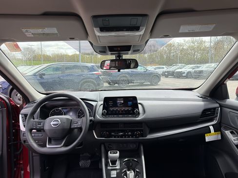 New 2026 Nissan Rogue SV AWD/4WD image 28