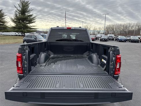 Used 2022 Ford F150 XLT w/ Trailer Tow Package image 6