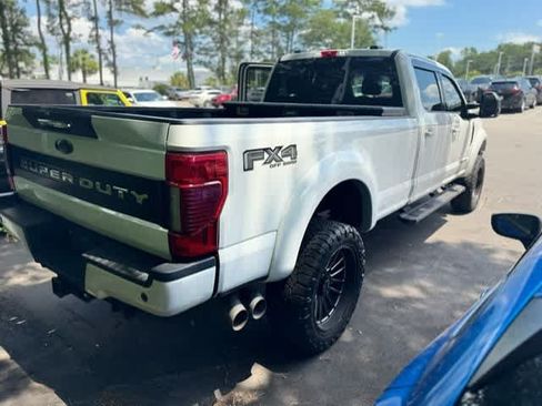 Used 2022 Ford F250 Lariat w/ Black Appearance Package AWD/4WD image 3