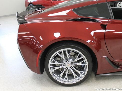 Used 2016 Chevrolet Corvette Z06 w/ 2LZ Preferred Equipment Group RWD image 20
