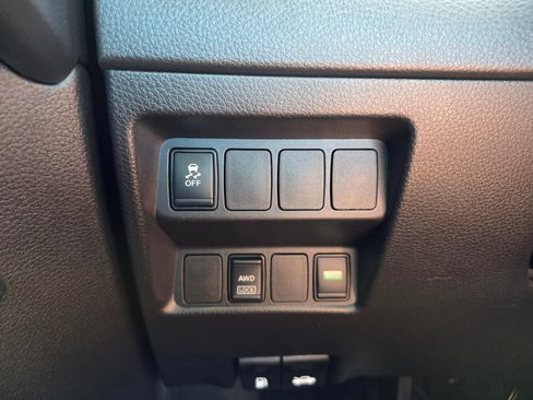Used 2019 Nissan Rogue Sport S AWD/4WD image 19