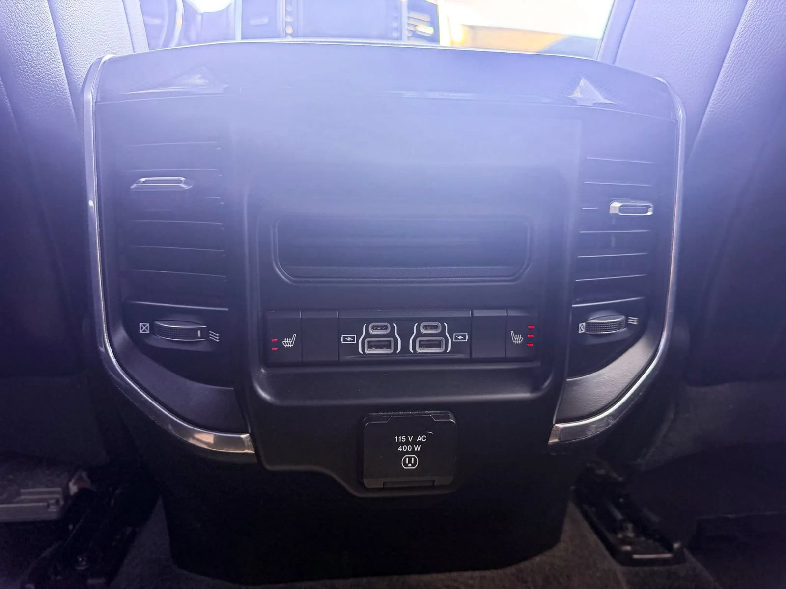 Used 2021 RAM 1500 Laramie AWD/4WD image 29