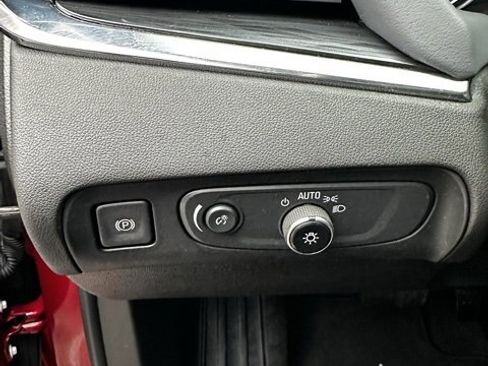 Used 2021 Buick Enclave Essence w/ Sound and Sites Package image 29