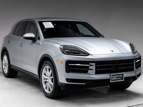 Certified 2026 Porsche Cayenne AWD/4WD image 28