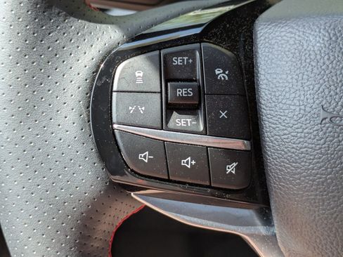 Certified 2025 Ford Explorer ST-Line w/ Premium Package AWD/4WD image 17