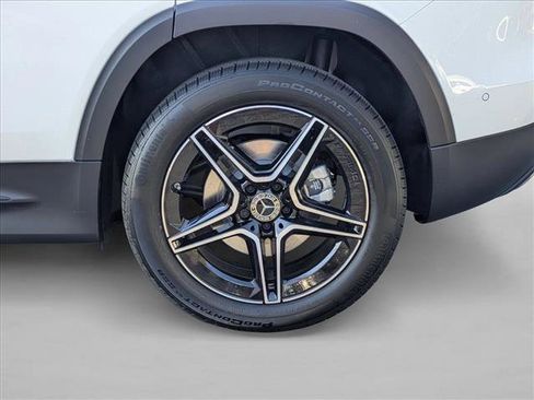 New 2026 Mercedes-Benz GLB 250 image 9