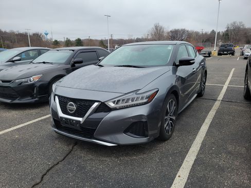 Used 2020 Nissan Maxima 3.5 SL w/ Floor Mat Group image 2