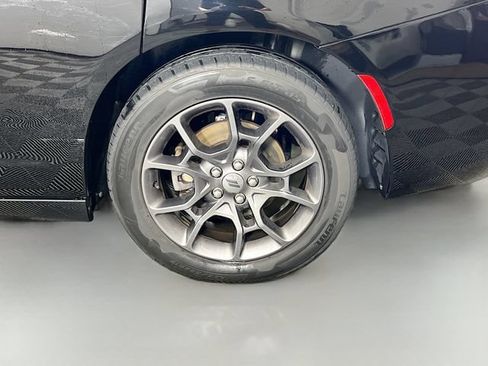 Used 2018 Dodge Charger GT AWD/4WD image 9