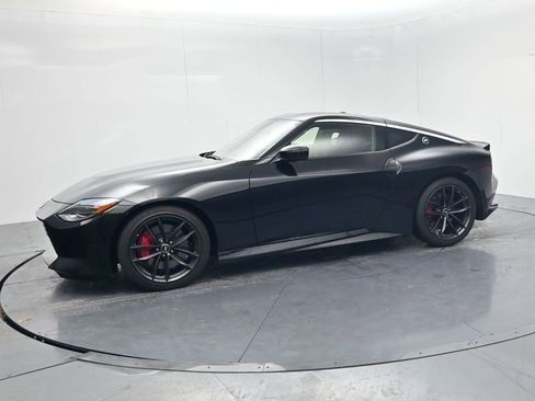 Used 2024 Nissan Z Performance w/ Floor Mat Package image 4