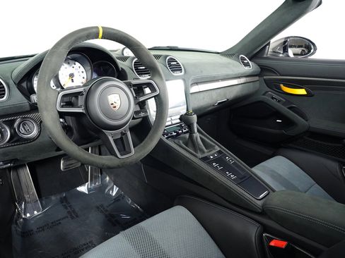 Used 2024 Porsche 718 Boxster Spyder RS w/ Weissach Package image 2