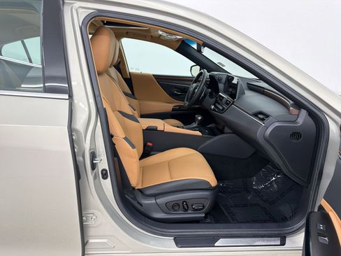 Certified 2025 Lexus ES 350 w/ Premium Package FWD image 29